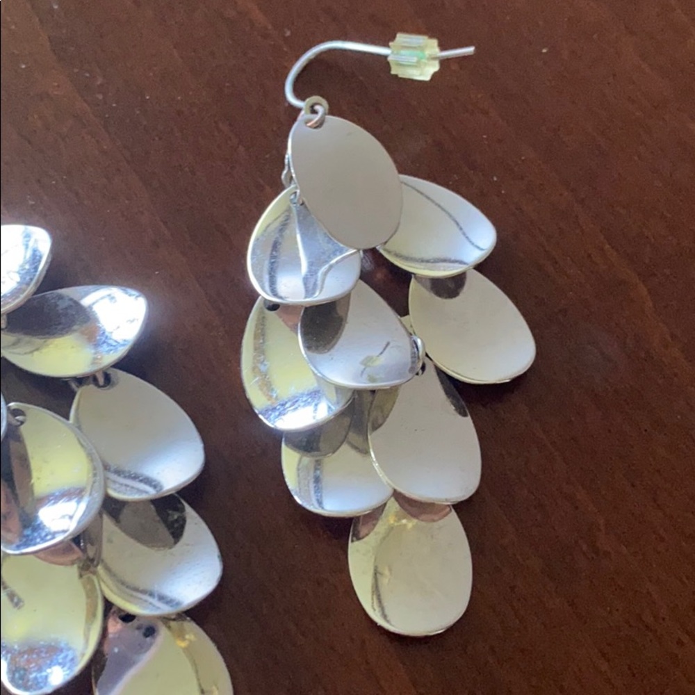 Earrings - Picture 2 of 3